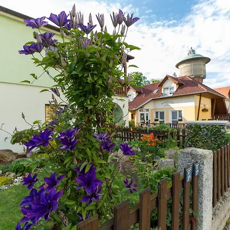 Na Kopecku Maison d'hôtes *